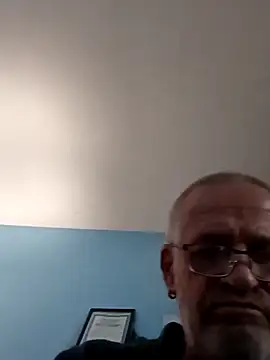 Snapshot of geilerschwanz64 chatting on February 21, 2025, 8:40 am geilerschwanz64 online show from February 21, 2025, 8:40 am