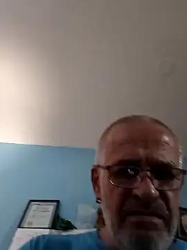 Snapshot of geilerschwanz64 chatting on February 12, 2025, 2:03 am geilerschwanz64 online show from February 12, 2025, 2:03 am