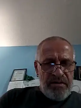 Snapshot of geilerschwanz64 chatting on March 12, 2025, 11:10 am geilerschwanz64 online show from March 12, 2025, 11:10 am