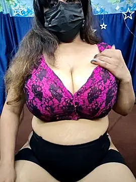 Snapshot of XXHOTSEX69 chatting on September 18, 2025, 7:55 am XXHOTSEX69 online show from September 18, 2025, 7:55 am