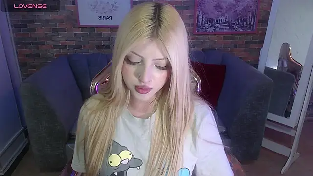 Kitty fox b online show from February 24, 2025, 7:52 pm