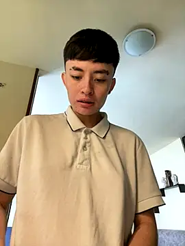 Snapshot of nico_18x chatting on October 17, 2025, 5:59 pm nico 18x online show from October 17, 2025, 5:59 pm