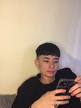 Snapshot of nico_18x chatting on October 31, 2025, 6:48 pm nico 18x online show from October 31, 2025, 6:48 pm