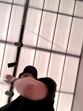 Snapshot of nico_18x chatting on September 17, 2025, 7:27 pm nico 18x online show from September 17, 2025, 7:27 pm