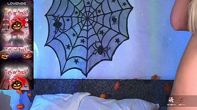 Snapshot of Erotic_Ann chatting on October 17, 2025, 2:26 am Erotic Ann online show from October 17, 2025, 2:26 am