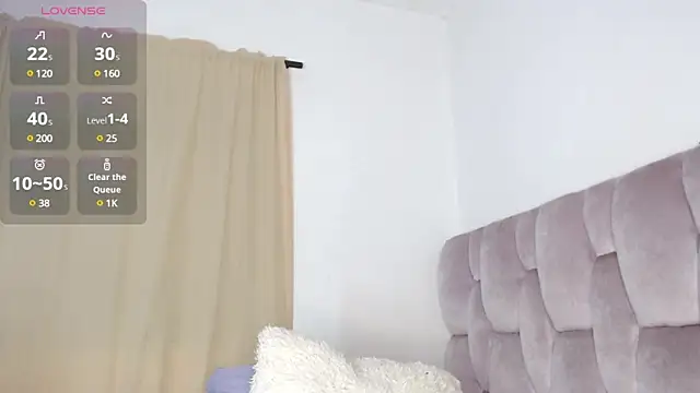 Snapshot of Romiinajackson chatting on February 18, 2025, 2:27 am Romiinajackson online show from February 18, 2025, 2:27 am