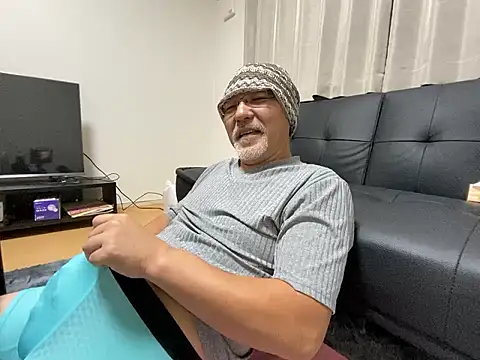 Grandpa29hijii online show from October 24, 2025, 1:21 pm