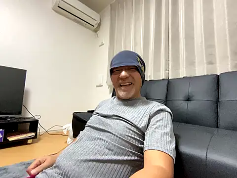 Grandpa29hijii online show from October 21, 2025, 1:10 pm