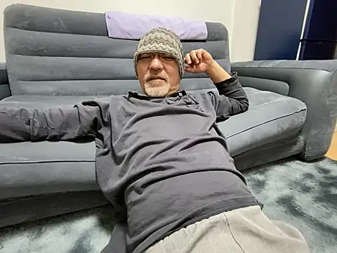 Grandpa29hijii online show from March 22, 2025, 1:41 pm