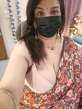 Snapshot of Archi-07 chatting on February 8, 2026, 8:12 am Archi-07 online show from February 8, 2026, 8:12 am