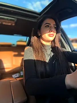 Snapshot of LaraVegas_ chatting on September 18, 2025, 5:21 am LaraVegas online show from September 18, 2025, 5:21 am