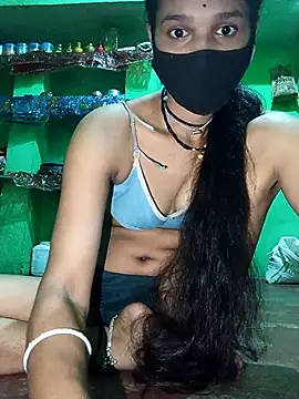 Snapshot of Hoty_girl_143 chatting on October 3, 2025, 7:32 am Hoty girl 143 online show from October 3, 2025, 7:32 am