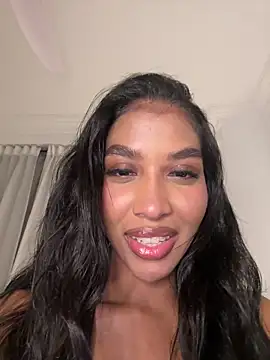 IamCrystal2 online show from April 17, 2026, 11:51 pm