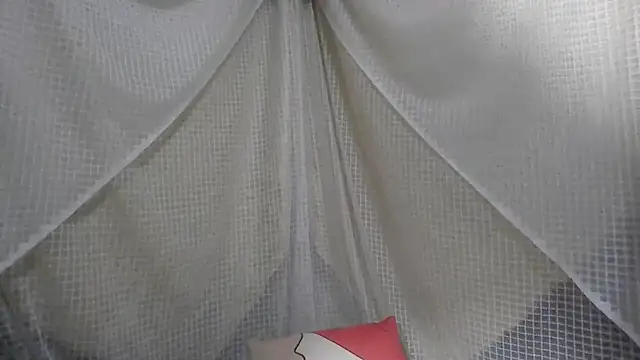 Snapshot of IsabellaBlacky chatting on October 8, 2025, 2:46 am IsabellaBlacky online show from October 8, 2025, 2:46 am