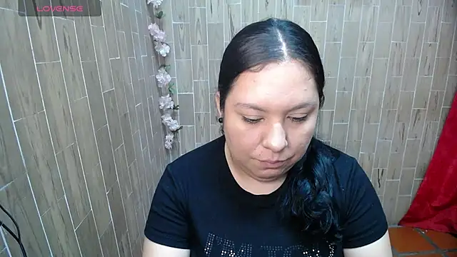 solyeria online show from May 22, 2026, 4:32 am