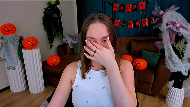 Snapshot of TrueReincarnation chatting on October 27, 2025, 4:08 pm TrueReincarnation online show from October 27, 2025, 4:08 pm