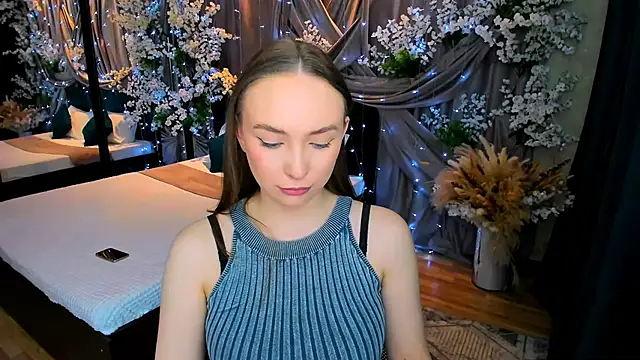 Snapshot of TrueReincarnation chatting on March 3, 2025, 4:05 pm TrueReincarnation online show from March 3, 2025, 4:05 pm