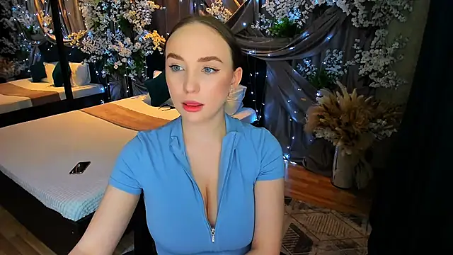 Snapshot of TrueReincarnation chatting on March 20, 2025, 7:25 pm TrueReincarnation online show from March 20, 2025, 7:25 pm