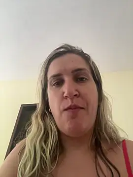 Snapshot of Bia_sexynovaes chatting on February 17, 2026, 10:56 am Bia sexynovaes online show from February 17, 2026, 10:56 am