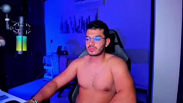 BrunoD31 online show from October 20, 2025, 4:03 am