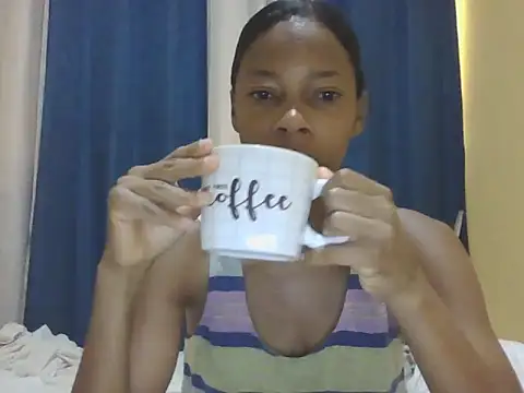 Snapshot of adele-33 chatting on March 1, 2026, 2:17 pm adele-33 online show from March 1, 2026, 2:17 pm