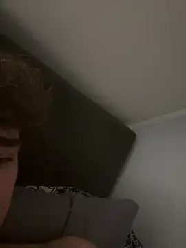 Snapshot of HornyTeenBoy62 chatting on February 11, 2025, 11:33 pm HornyTeenBoy62 online show from February 11, 2025, 11:33 pm