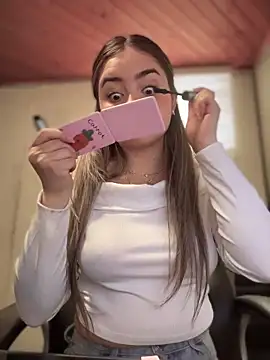 imlindapink online show from October 30, 2025, 4:59 pm