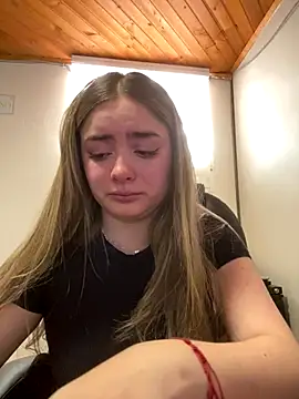 imlindapink online show from September 17, 2025, 5:15 pm