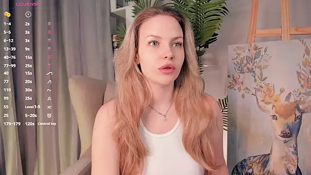 Snapshot of ElizavecaSunrise chatting on June 6, 2026, 7:35 am ElizavecaSunrise online show from June 6, 2026, 7:35 am
