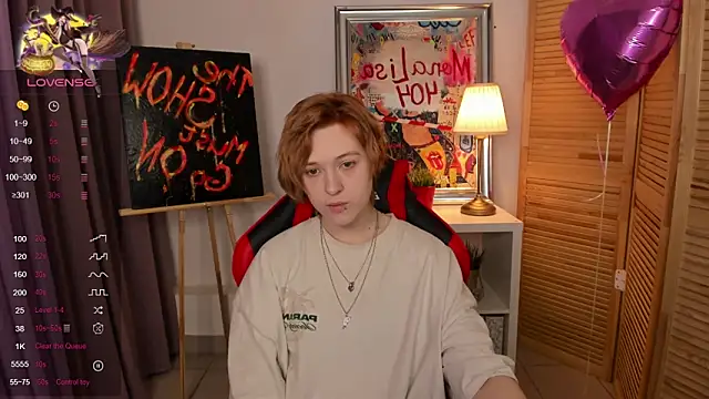 fiamoory online show from March 8, 2025, 1:28 am