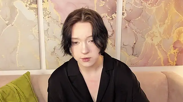 fiamoory online show from November 27, 2025, 12:22 am