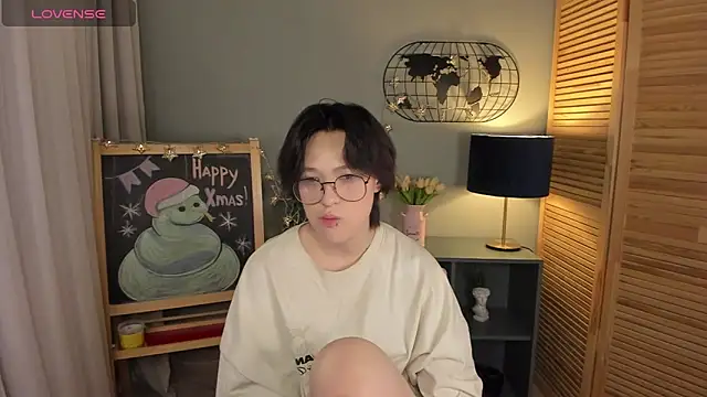 fiamoory online show from February 4, 2025, 8:56 am