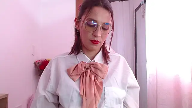 sapphiresexyhot online show from May 22, 2026, 8:51 pm