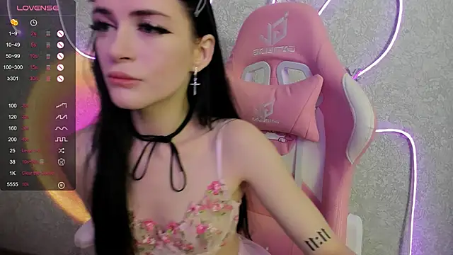 Molly Crystall online show from July 26, 2026, 2:40 am