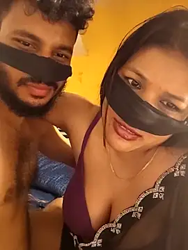 Snapshot of Radhikadavi879 chatting on October 20, 2025, 6:52 pm Radhikadavi879 online show from October 20, 2025, 6:52 pm