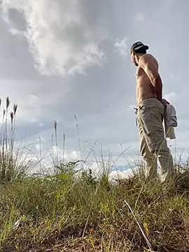 Guyinthemountain online show from August 2, 2026, 12:25 pm