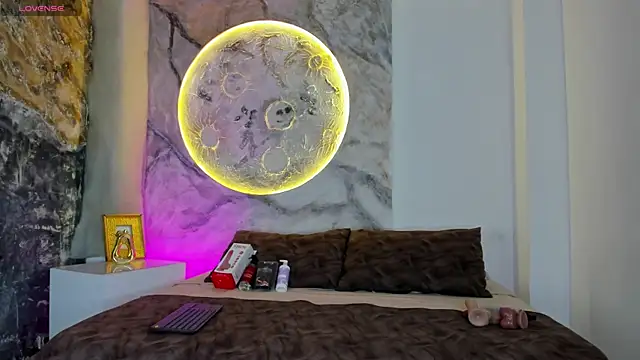 JulietaKane online show from January 11, 2026, 4:08 am