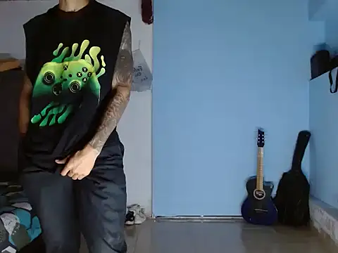 latino hotxxx online show from January 15, 2026, 8:56 pm