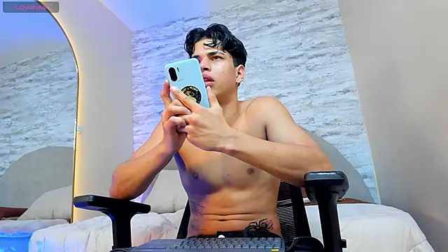 Benjamin More online show from March 1, 2025, 8:56 am