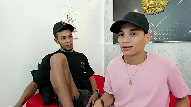 Snapshot of JordanAndAndrew chatting on January 30, 2025, 7:26 pm JordanAndAndrew online show from January 30, 2025, 7:26 pm