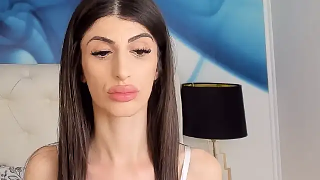 SkinnyDolly online show from February 17, 2025, 9:32 pm