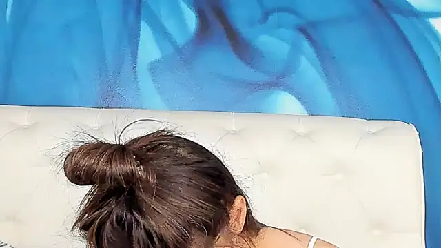 SkinnyDolly online show from February 23, 2026, 10:32 pm