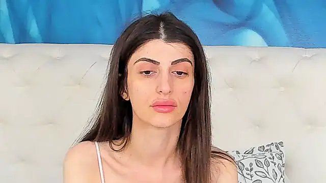 SkinnyDolly online show from May 31, 2026, 2:50 am
