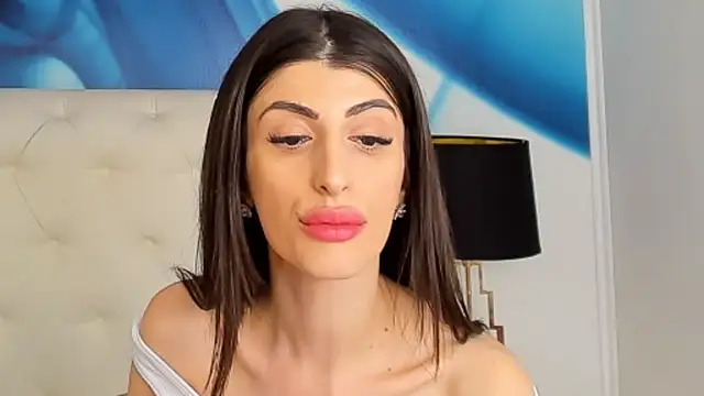 SkinnyDolly online show from February 25, 2025, 12:25 am