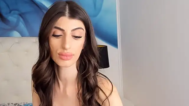 SkinnyDolly online show from February 14, 2025, 11:42 pm