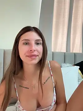 emma05 online show from September 14, 2025, 6:25 am
