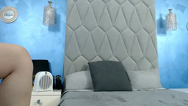 Snapshot of AretiAlisya chatting on October 25, 2025, 5:39 am AretiAlisya online show from October 25, 2025, 5:39 am