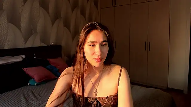 Bambiii bby online show from October 31, 2025, 2:08 am