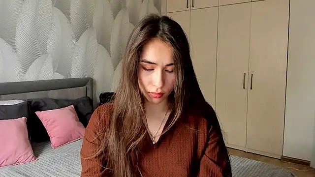 Bambiii bby online show from April 15, 2026, 2:39 am