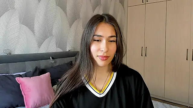 Bambiii bby online show from February 24, 2025, 8:06 am